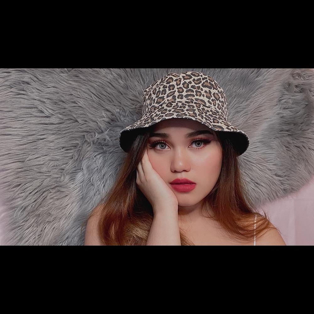 Leopard pattern bucket hat 🐅 - Picture 5 of 5